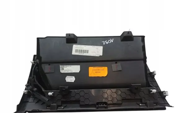 Ford Galaxy Glove box