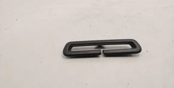 BMW 5 F10 F11 Seat belt trim 9116275
