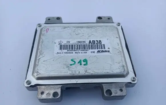 Chevrolet Cruze Engine control unit/module ECU 12663785 12643636
