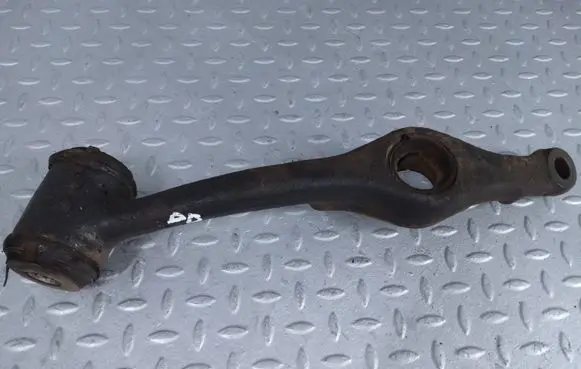 Mercedes-Benz 200 300 W123 Front control arm A1233305707 1233305707