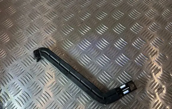 Battery bracket