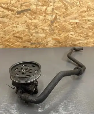 Volkswagen Transporter - Caravelle T5 Power steering pump