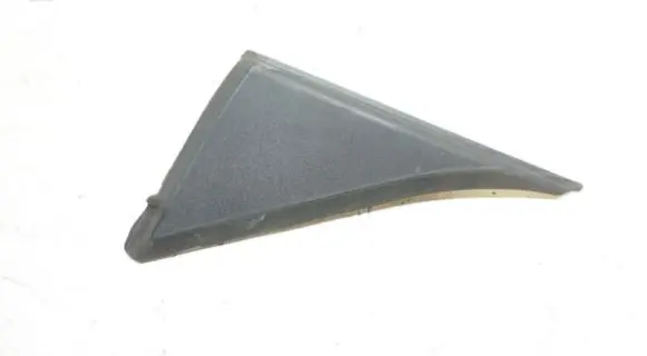 Volvo XC60 Rear/tail light trim molding 31651430