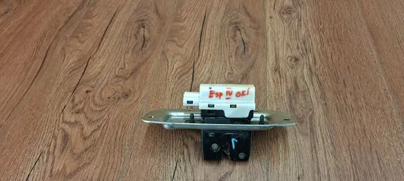 Tailgate/trunk/boot lock/catch/latch