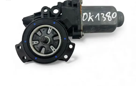 Hyundai ix35 Rear door window regulator motor 402353B