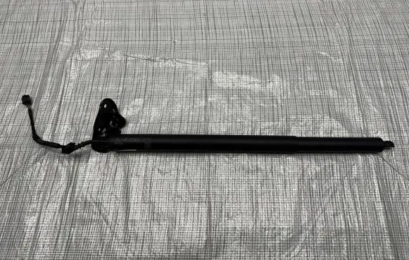 Alfa Romeo Junior Tailgate strut 50572676
