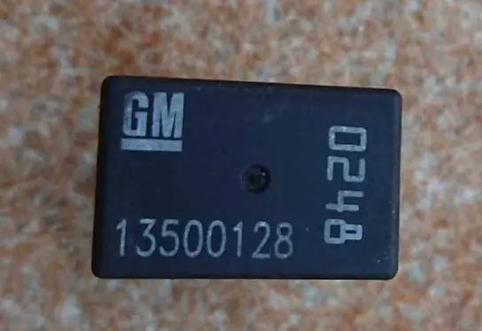 Opel Insignia A Other relay 13500128