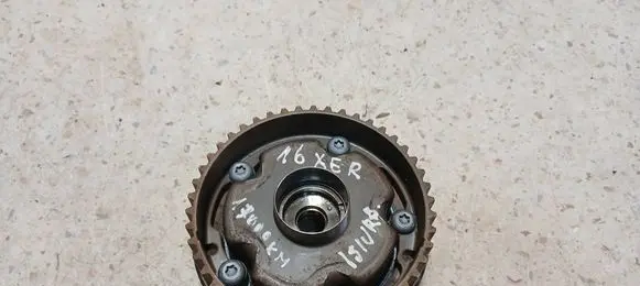 Opel Astra J Camshaft pulley/ VANOS 55568386