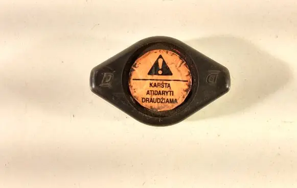 Honda Civic Coolant expansion tank/reservoir cap 