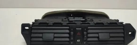 BMW 5 E60 E61 Dash center air vent grill 6910734 141218