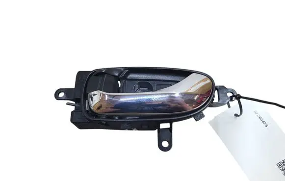 Nissan Leaf I (ZE0) Front door interior handle