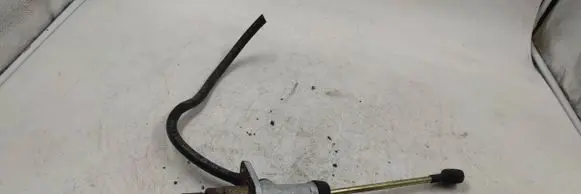 Clutch slave cylinder