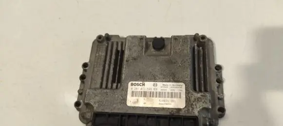 Renault Scenic II - Grand scenic II Engine control unit/module 0281011549 8200391966 040529