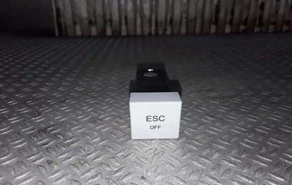 Hyundai Santa Fe ESP (stability program) switch 
