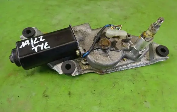 Saab 9-3 Ver1 Rear window wiper motor 4240677