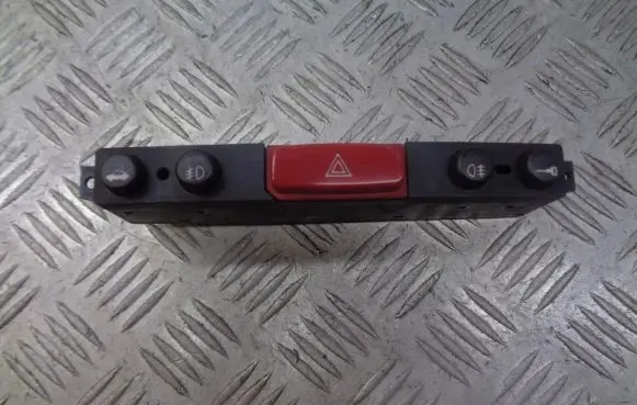 Alfa Romeo 147 Hazard light switch 735266925