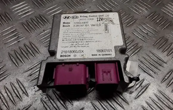 KIA Carens II Airbag control unit/module 959101D600 1D95910600 0285001921
