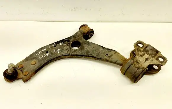 Volvo V40 Front lower control arm/wishbone