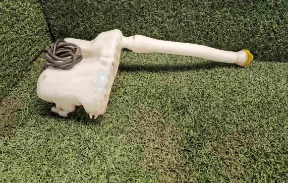 Renault Master III Windshield washer fluid reservoir/tank 2891000023R