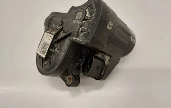 Volkswagen PASSAT B8 Hand brake/parking brake motor 3Q0615406J