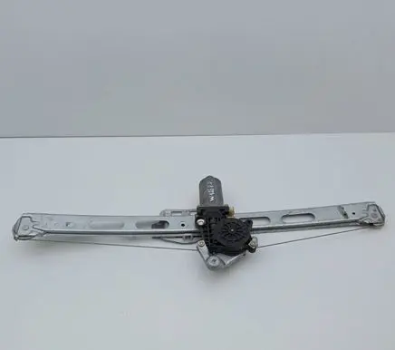 Mercedes-Benz A W168 Front door window regulator with motor 0130821672