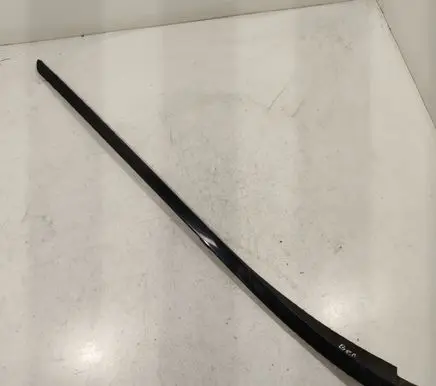 Windshield trim