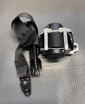 Mercedes-Benz GLC X253 C253 Front seatbelt 635374900B 0589P10021 95R0000
