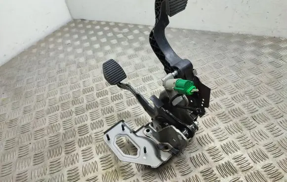 Citroen C3 Aircross Pedal assembly 
