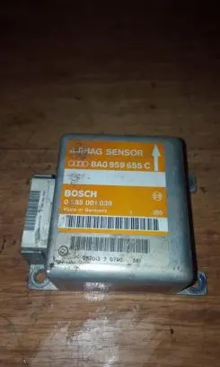 Audi A4 S4 B5 8D Airbag control unit/module 8a0959655c 0285001033