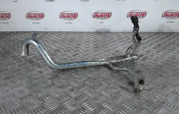 Volvo S40 Engine coolant pipe/hose
