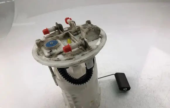 Nissan Primastar Fuel injection high pressure pump 8200052390