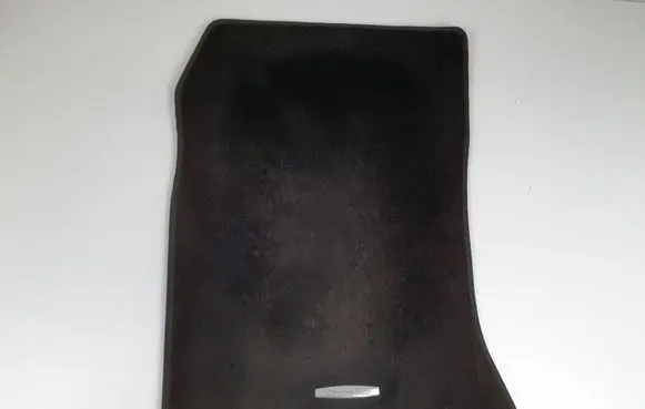 Mercedes-Benz A W176 Front floor mat A1766801648