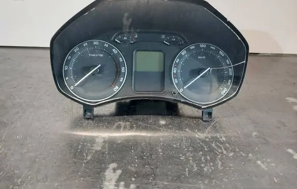Skoda Octavia Mk2 (1Z) Speedometer (instrument cluster) 1Z0920810E