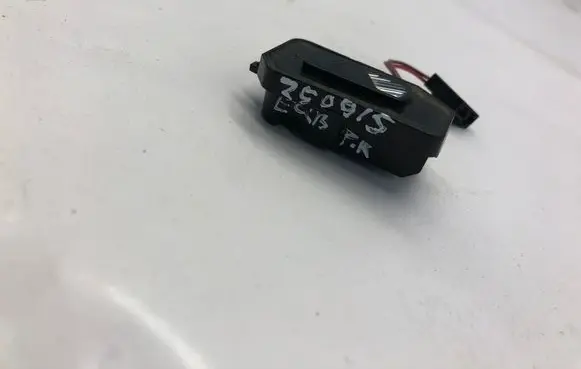 Mercedes-Benz EQB Mirror indicator light A0999064302