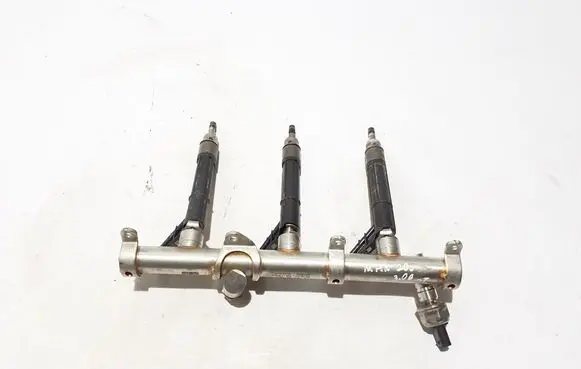 Porsche Macan (95B) Fuel main line pipe 06M133316L