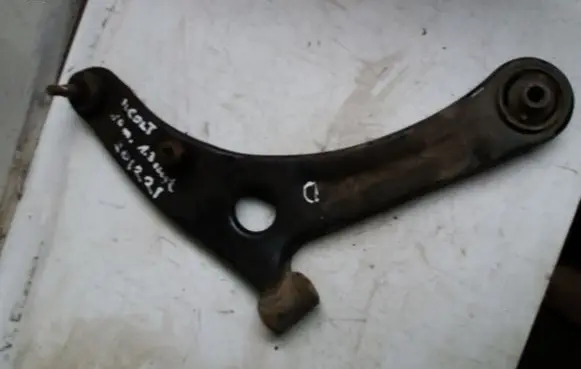 Mitsubishi Colt Front lower control arm/wishbone