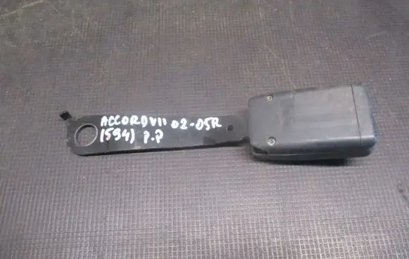 Honda Accord Front seatbelt buckle