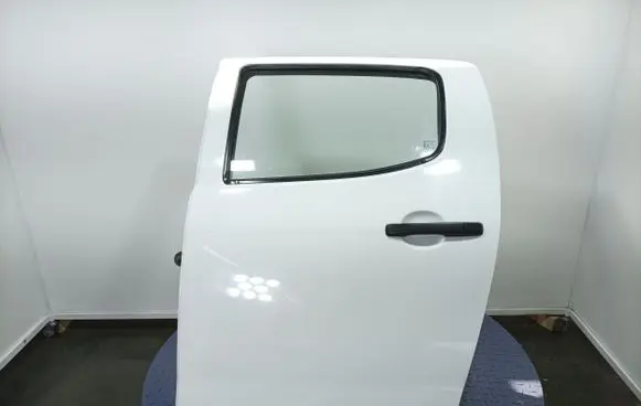 Isuzu D-Max Rear door