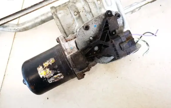 Renault Scenic II - Grand scenic II Wiper motor