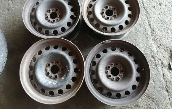 Peugeot 807 R15 steel rim 