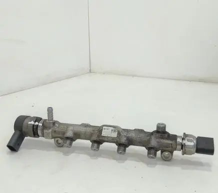 Seat Leon (5F) Fuel main line pipe 04L089B R04L125