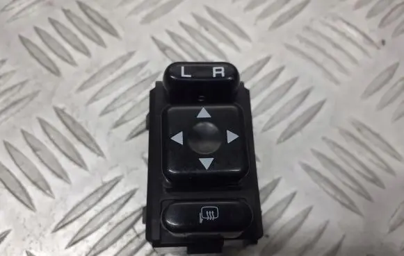 Subaru Legacy Wing mirror switch
