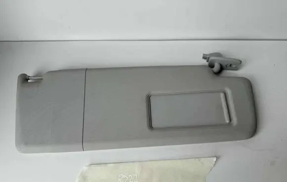Volkswagen Tiguan Sun visor