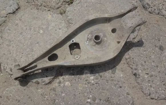 BMW 3 E46 Rear upper control arm/wishbone 1094889