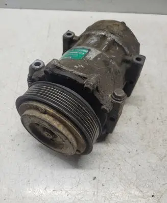 Renault Laguna II Air conditioning (A/C) compressor (pump) 7700111289