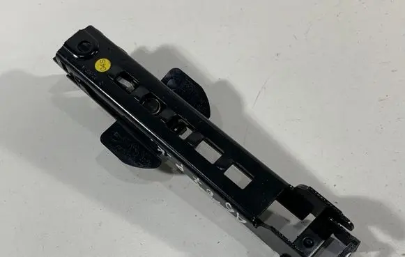 Audi A3 S3 A3 Sportback 8P Seat belt adjustment motor 8E0857833E