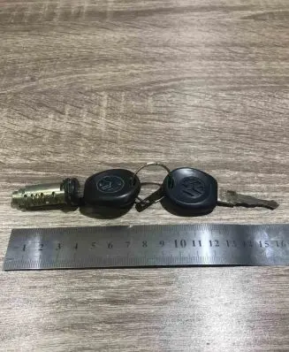 Volkswagen Golf II Ignition key/card VwKeywithlock