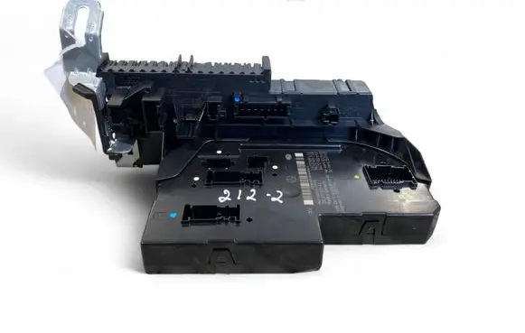 Mercedes-Benz E W212 SAM control unit A2129004122 A2129017306 A2129026107