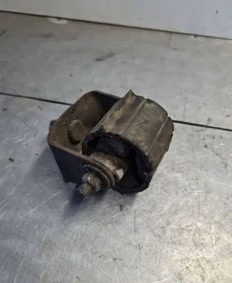 Volkswagen II LT Gearbox mount
