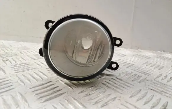 Toyota Avensis T250 Front fog light 812200D040 892040111144
